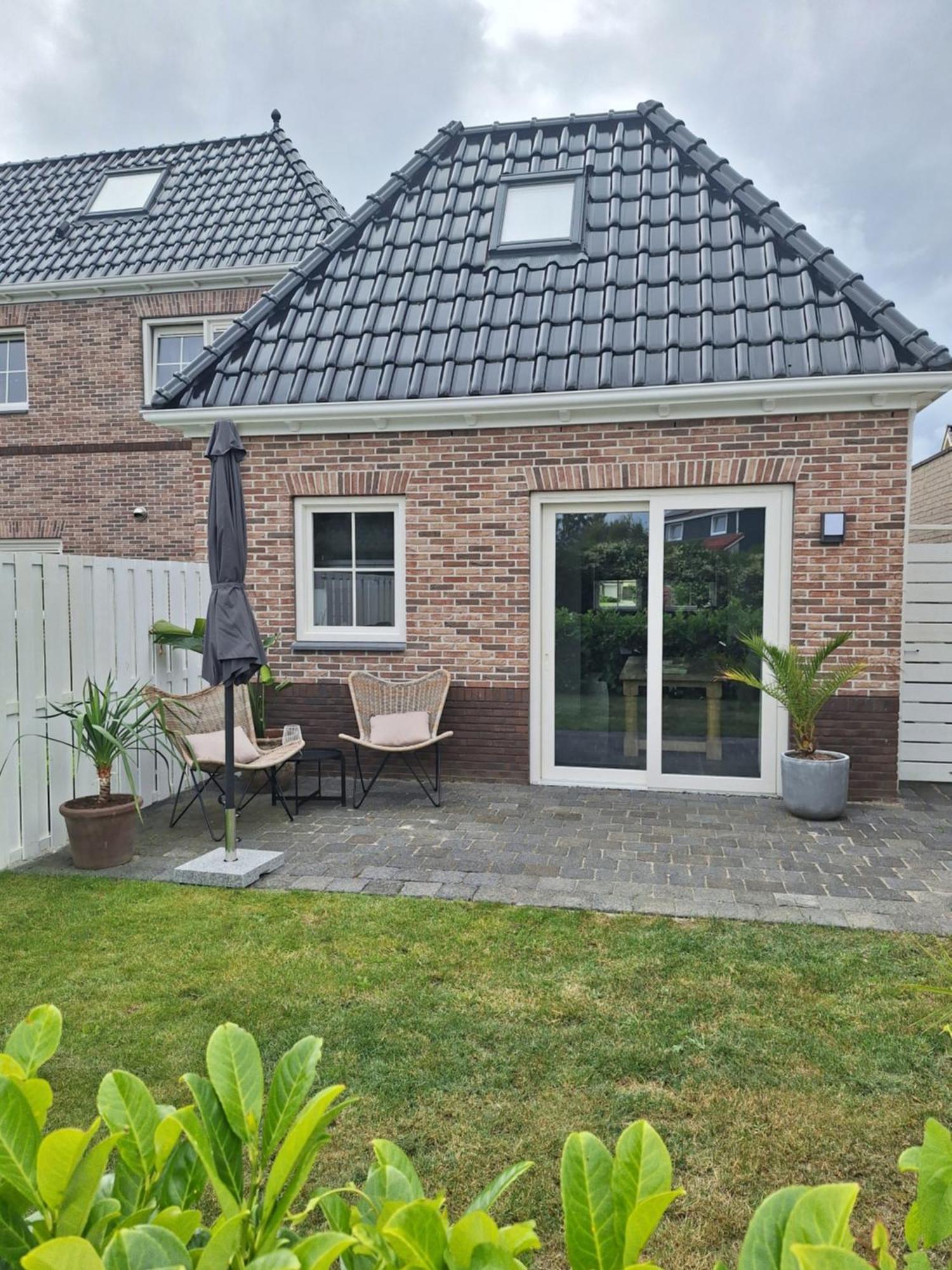 デ・コーフ Birdhouse Texel Bed & Breakfast エクステリア 写真